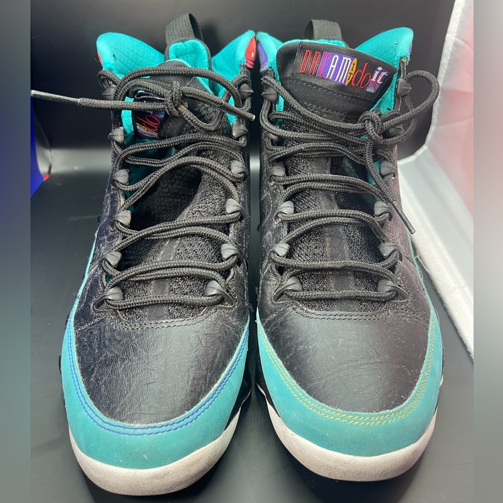 Air Jordan 9s size 8.5